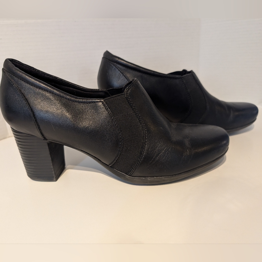 Clarks‎ Black Leather Heeled Shoes Sz.11